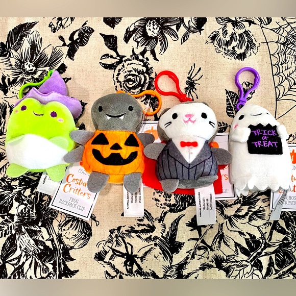 NWT Set of 4 Target Bullseye Playground Halloween Costume Critters Keychain Clip - Picture 1 of 4